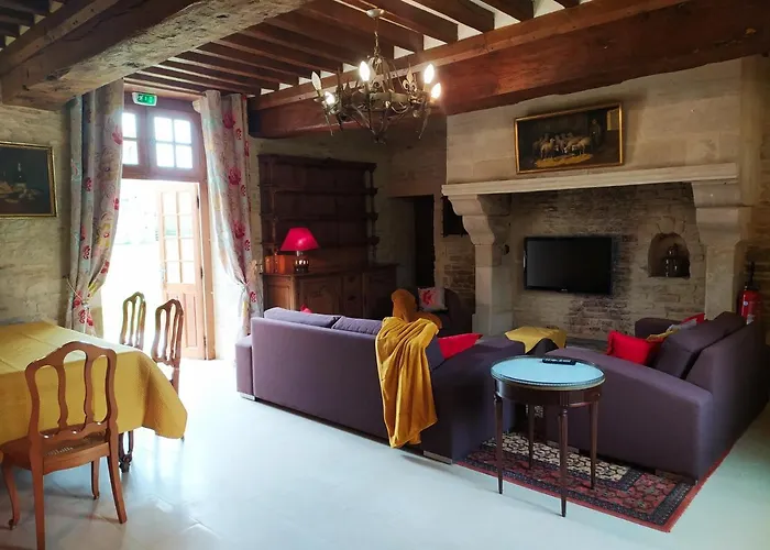 Manoir De Mathan: Prestige Near Arromanches