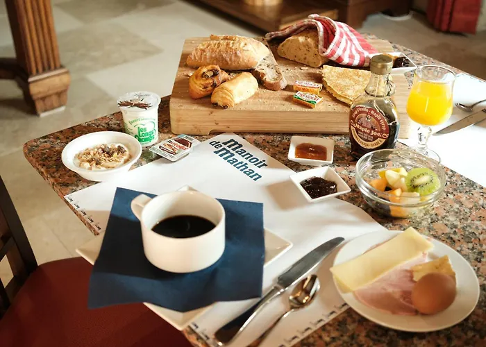 Manoir De Mathan: Prestige Near Arromanches 4* Crepon